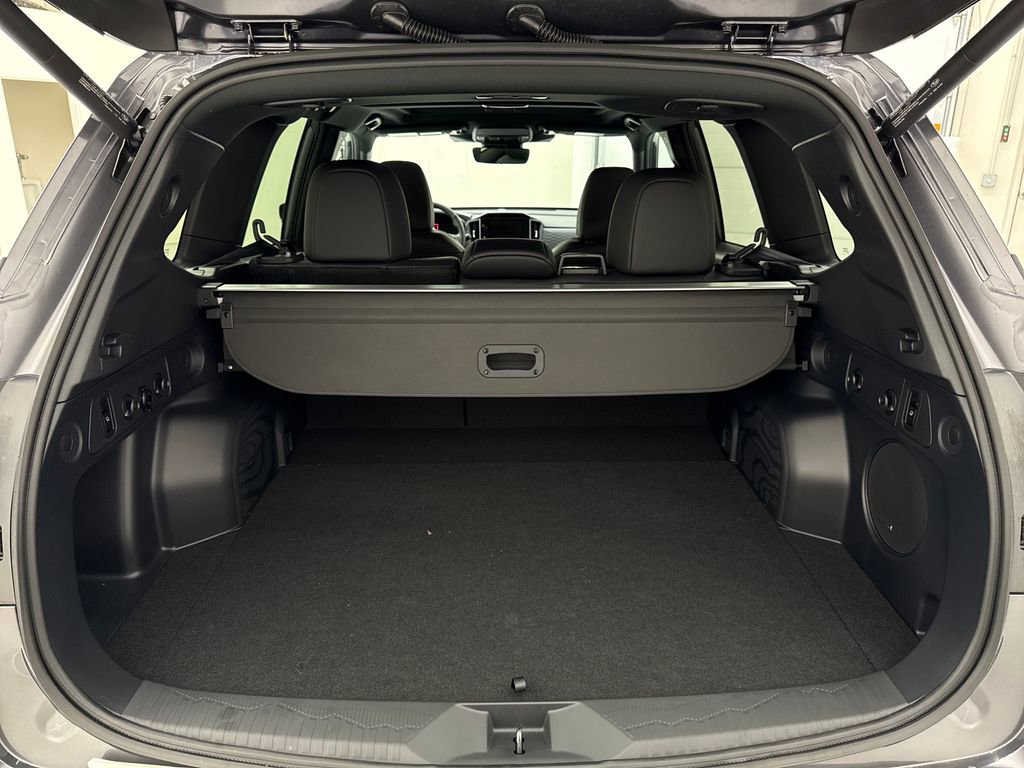 Used 2026 Subaru Forester Limited image 26