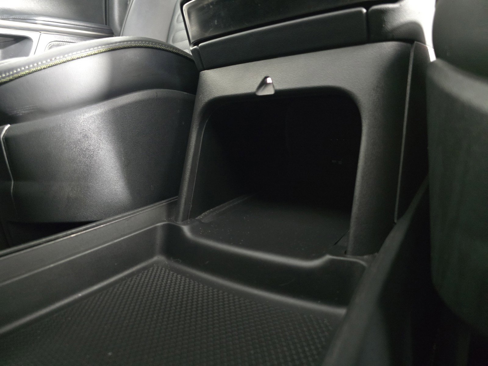 Used 2023 Rivian R1S Adventure image 30