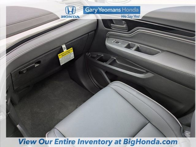 New 2026 Honda Odyssey Touring image 17