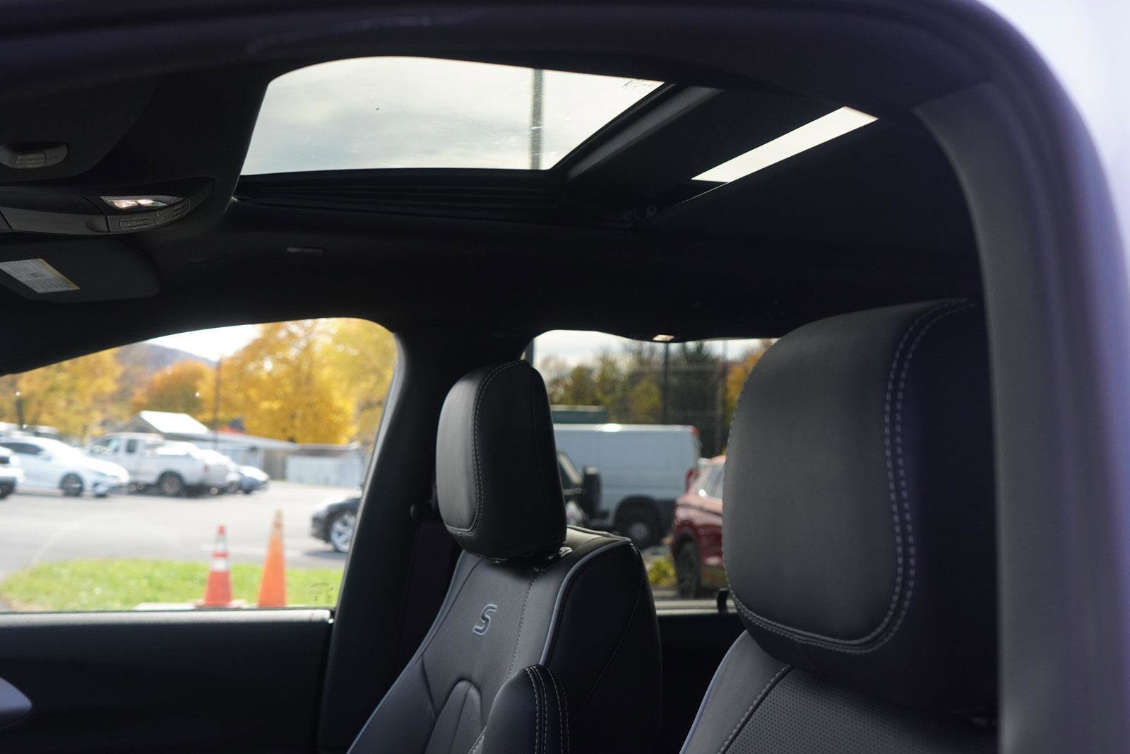 New 2026 Chrysler Pacifica Limited w/ S Appearance Package image 29