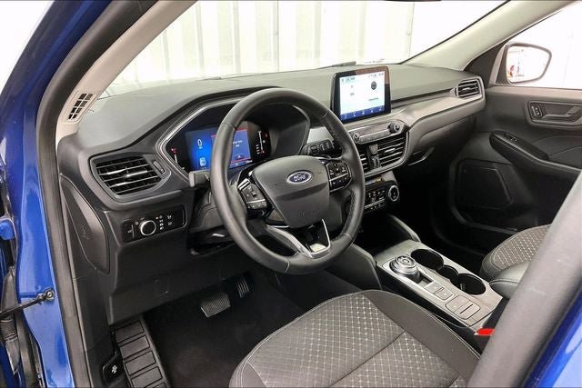 Used 2023 Ford Escape Active AWD/4WD image 16