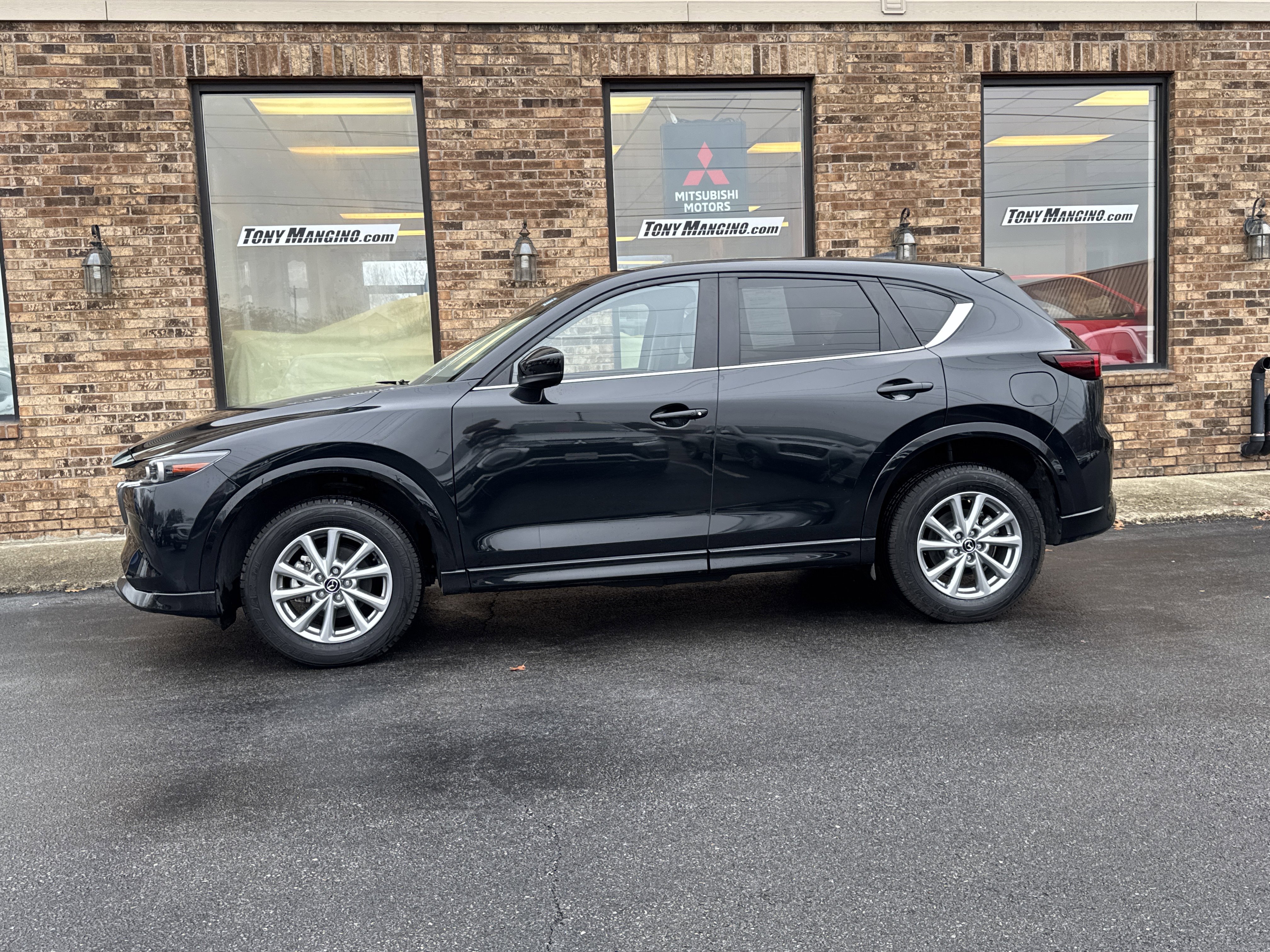 Used 2024 MAZDA CX-5 AWD 2.5 S w/ Select Package image 2