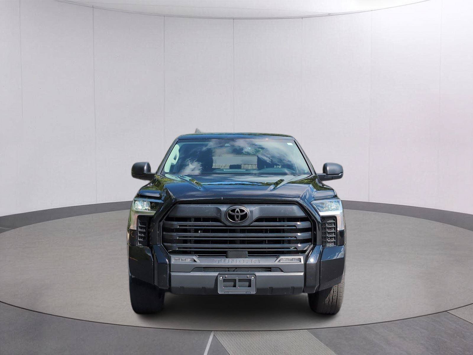 Used 2024 Toyota Tundra SR5 w/ SR5 Premium Package AWD/4WD image 9