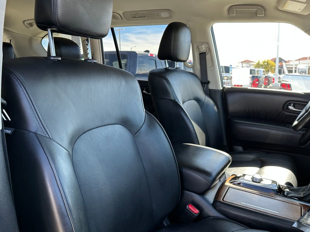 Used 2024 Nissan Armada SL w/ Captain's Chairs Package image 18