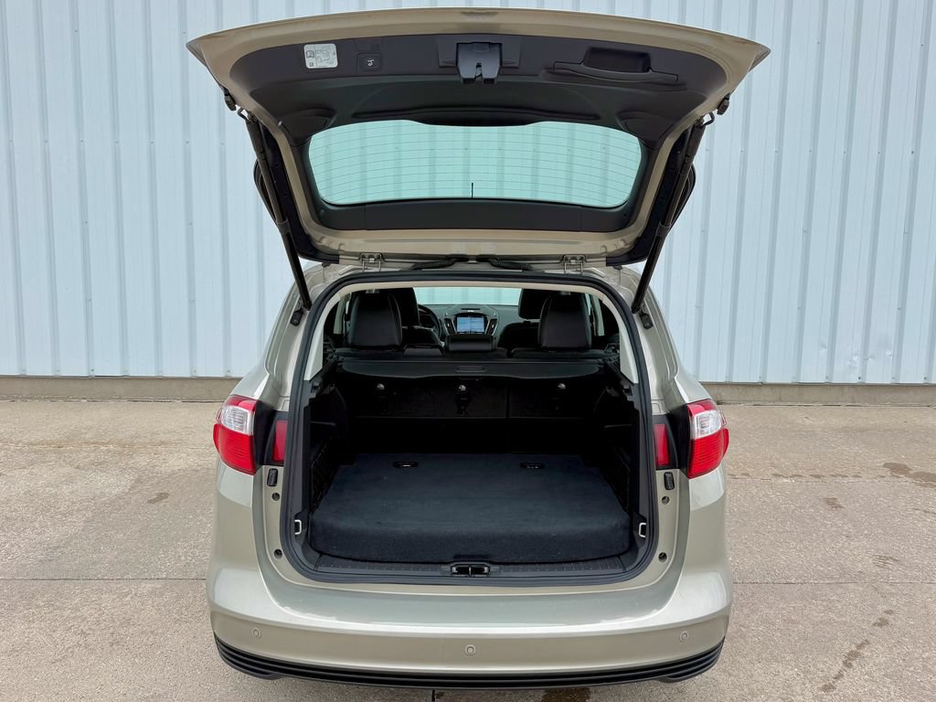 Used 2016 Ford C-MAX SEL w/ Equipment Group 302A FWD image 16