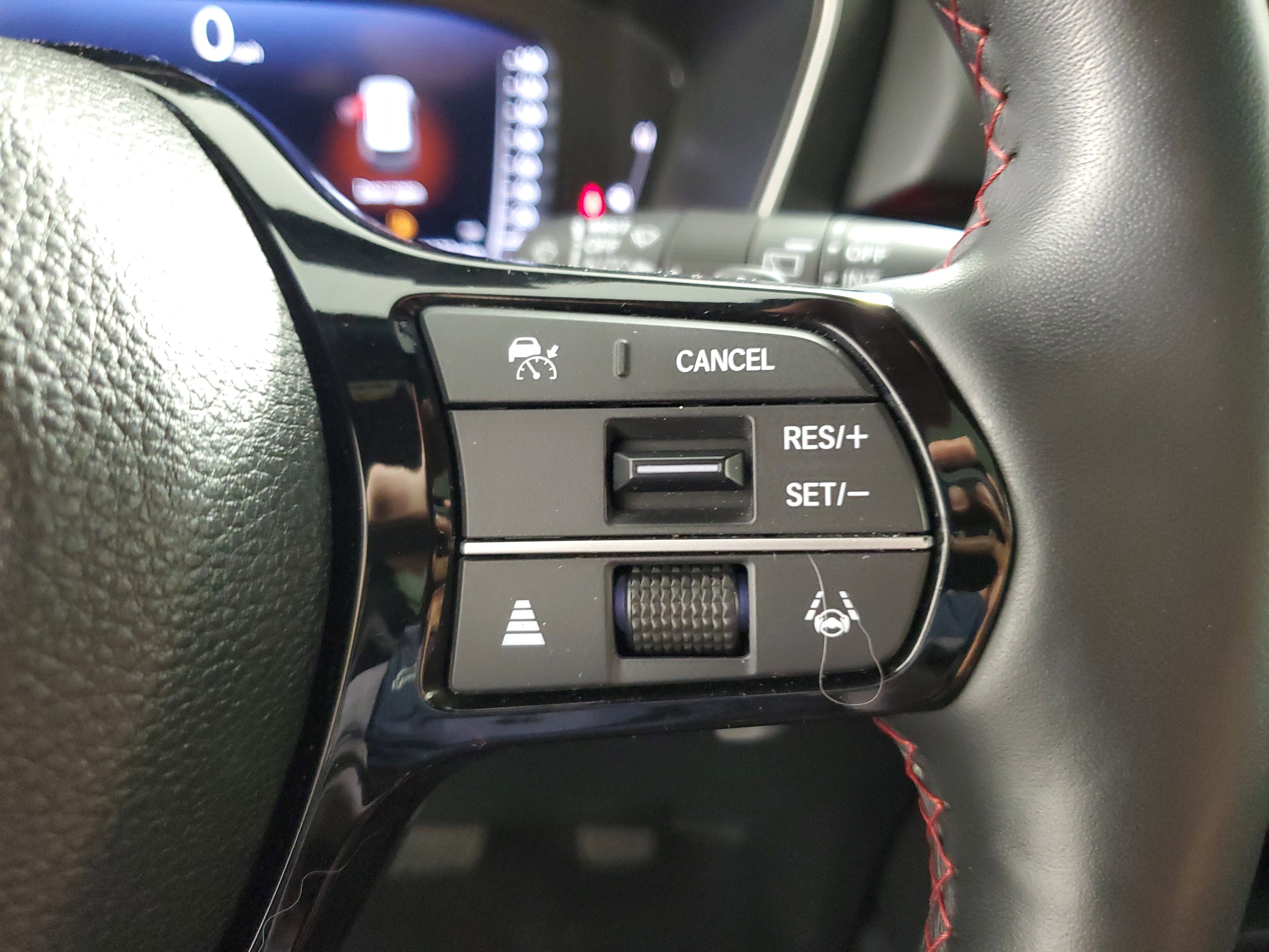 Certified 2025 Honda Pilot Black Edition image 24