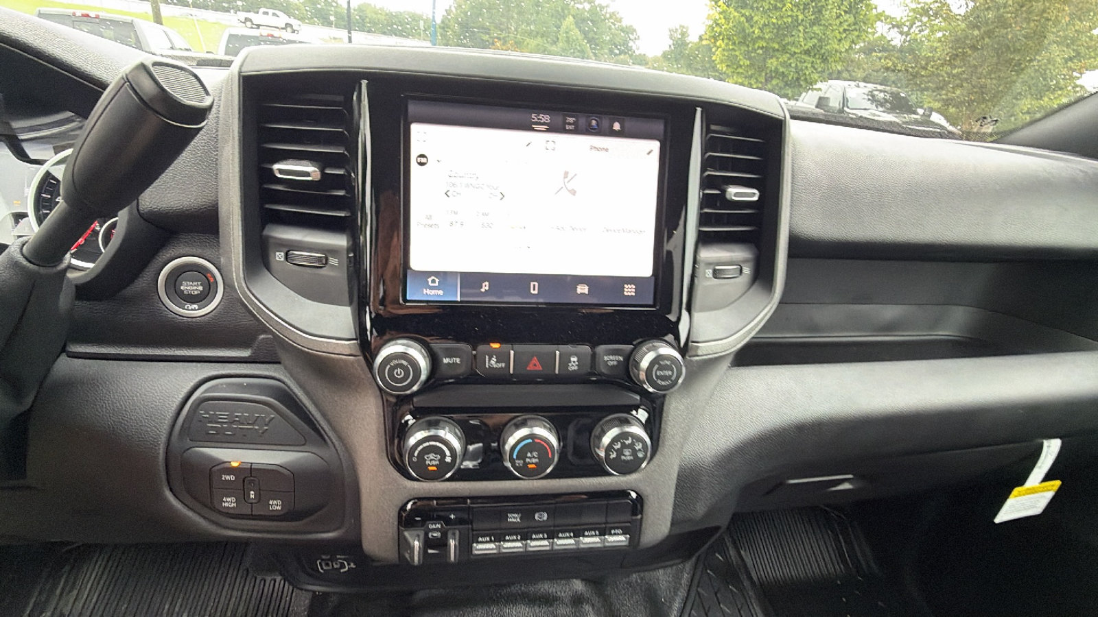 New 2025 RAM 5500 Tradesman w/ Safety Group AWD/4WD image 27