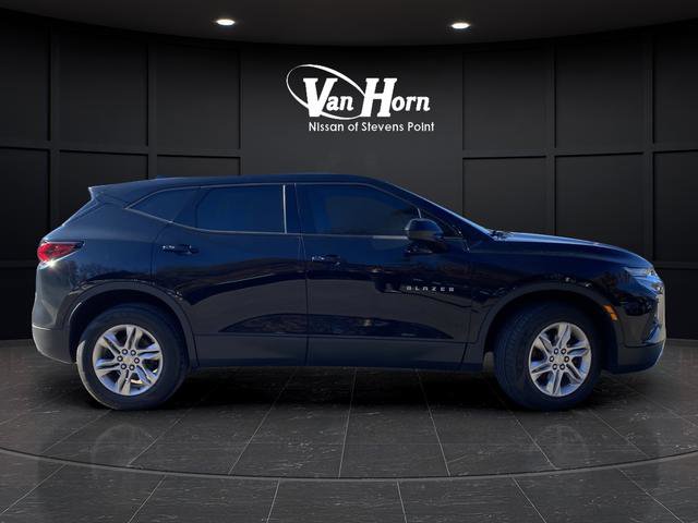 Used 2020 Chevrolet Blazer LT image 2