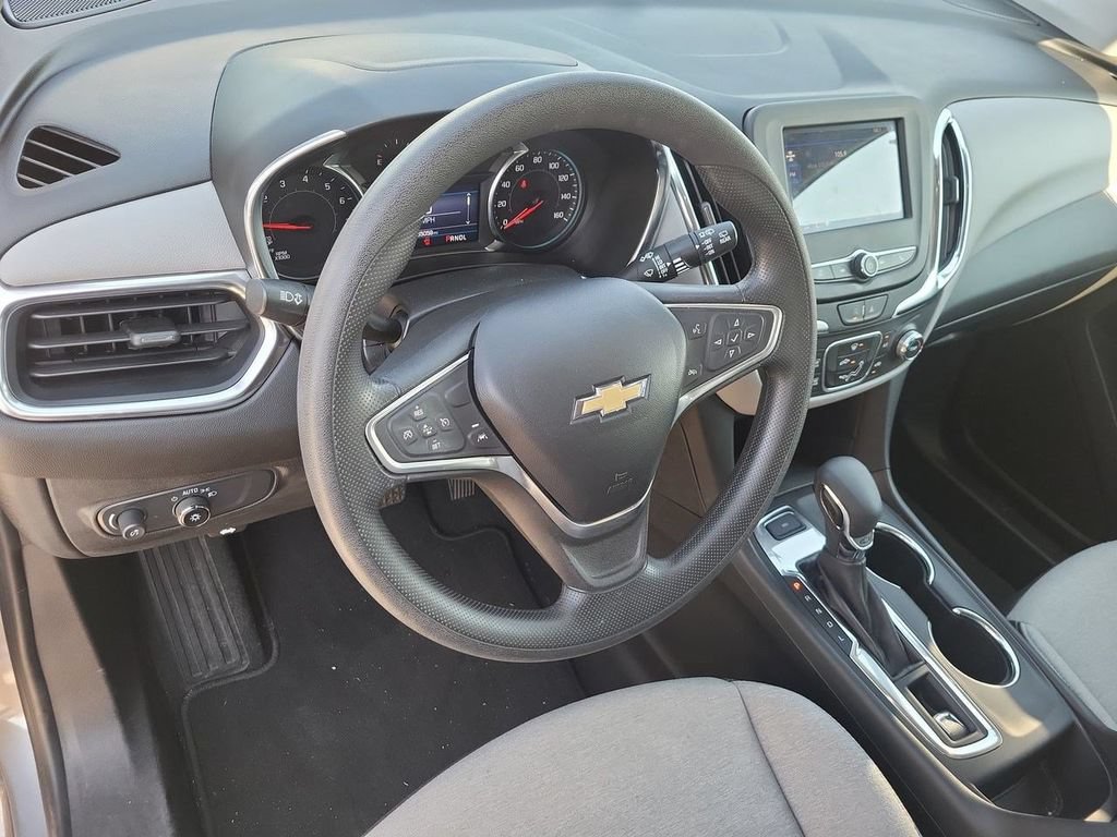 Used 2023 Chevrolet Equinox LS w/ LS Convenience Package AWD/4WD image 16