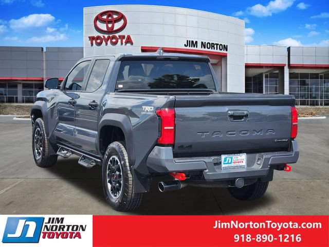 Used 2024 Toyota Tacoma TRD Off-Road AWD/4WD image 8