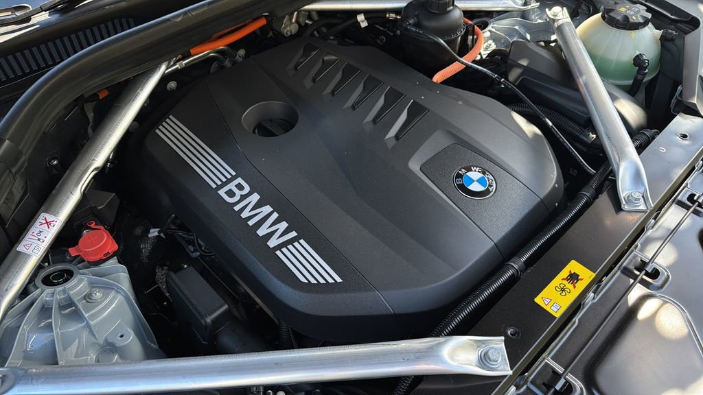 New 2026 BMW X5 xDrive50e image 20