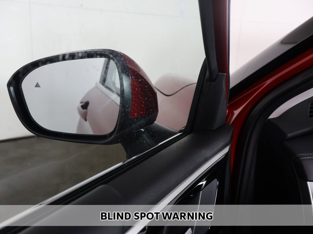 New 2026 Mitsubishi Outlander SE image 8