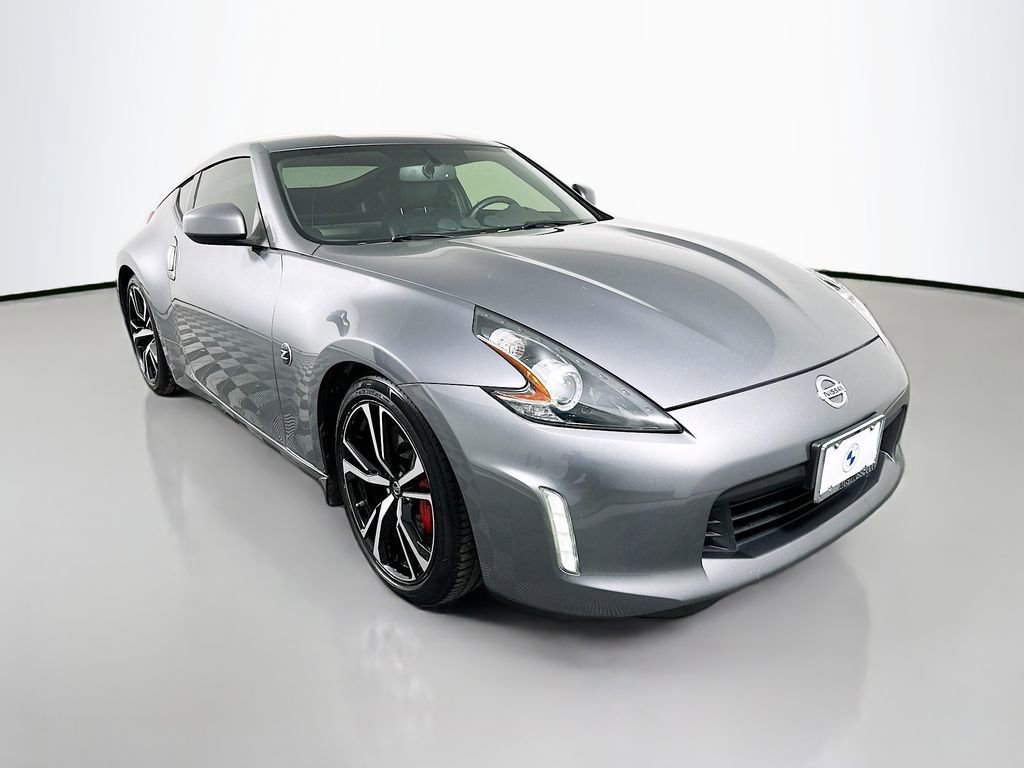 Used 2019 Nissan 370Z Touring Sport image 3