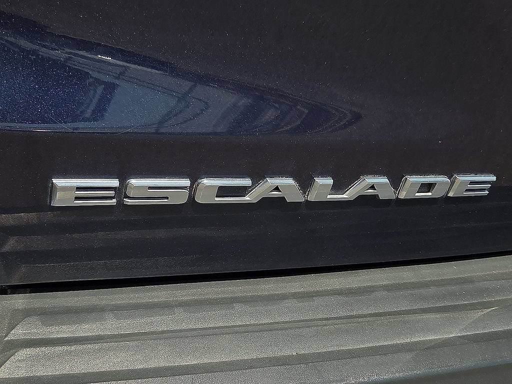 Used 2020 Cadillac Escalade Premium Luxury AWD/4WD image 7