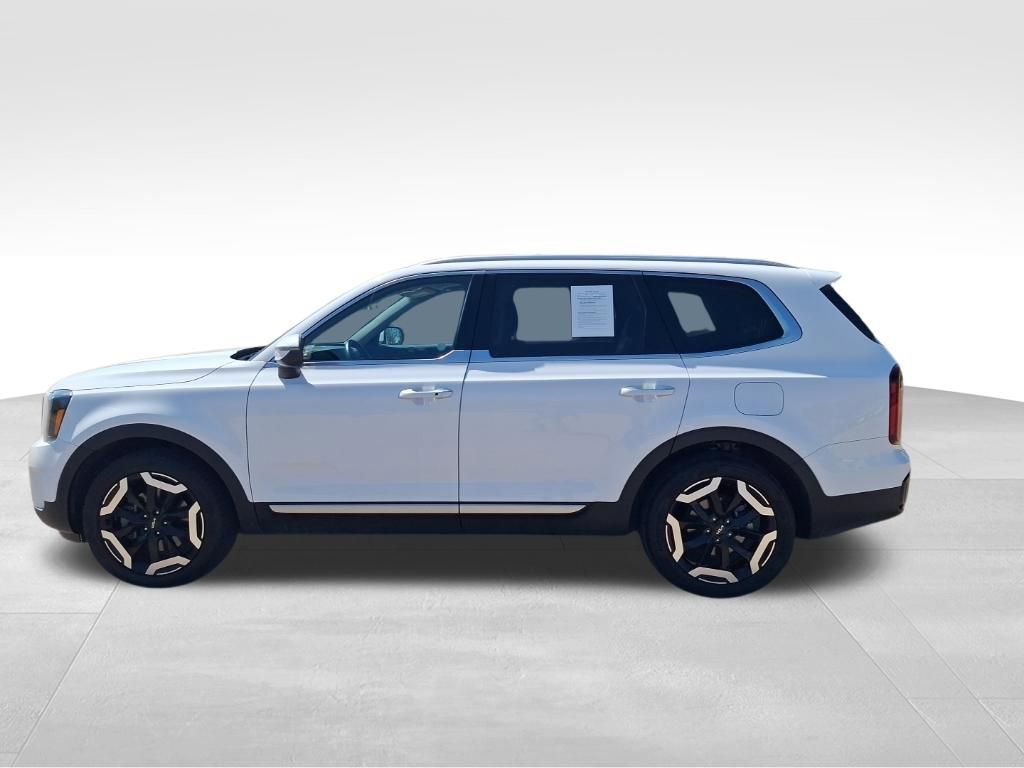 Used 2025 Kia Telluride S image 15
