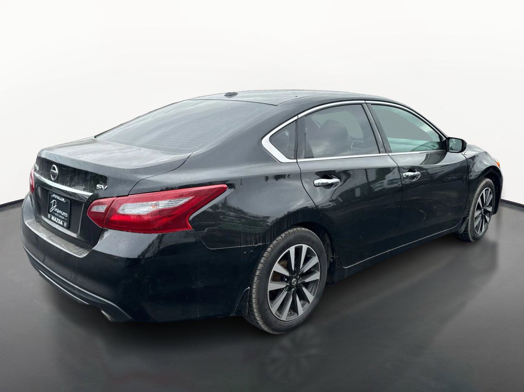 Used 2018 Nissan Altima 2.5 SV FWD image 3