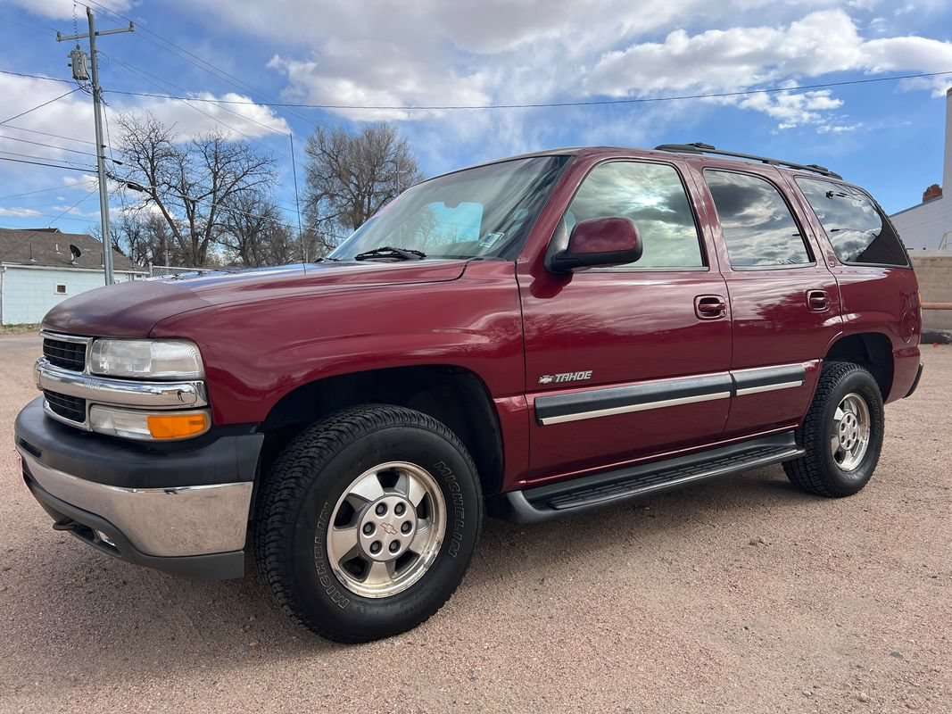 Used 2001 Chevrolet Tahoe LT w/ LT Preferred Equipment Group AWD/4WD image 3