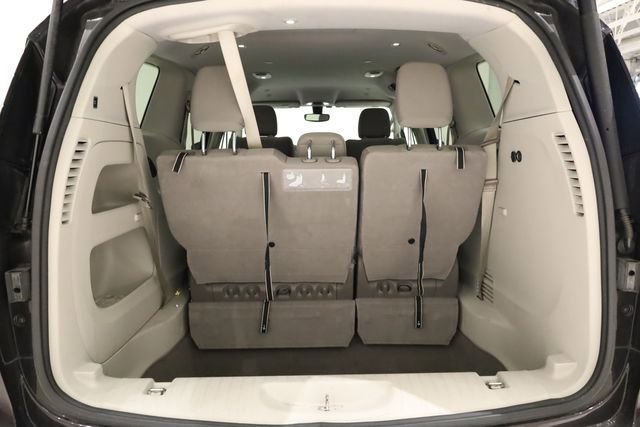 Used 2018 Chrysler Pacifica Touring Plus image 33