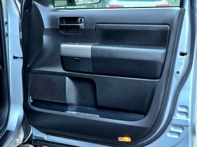 Used 2015 Toyota Sequoia SR5 image 26