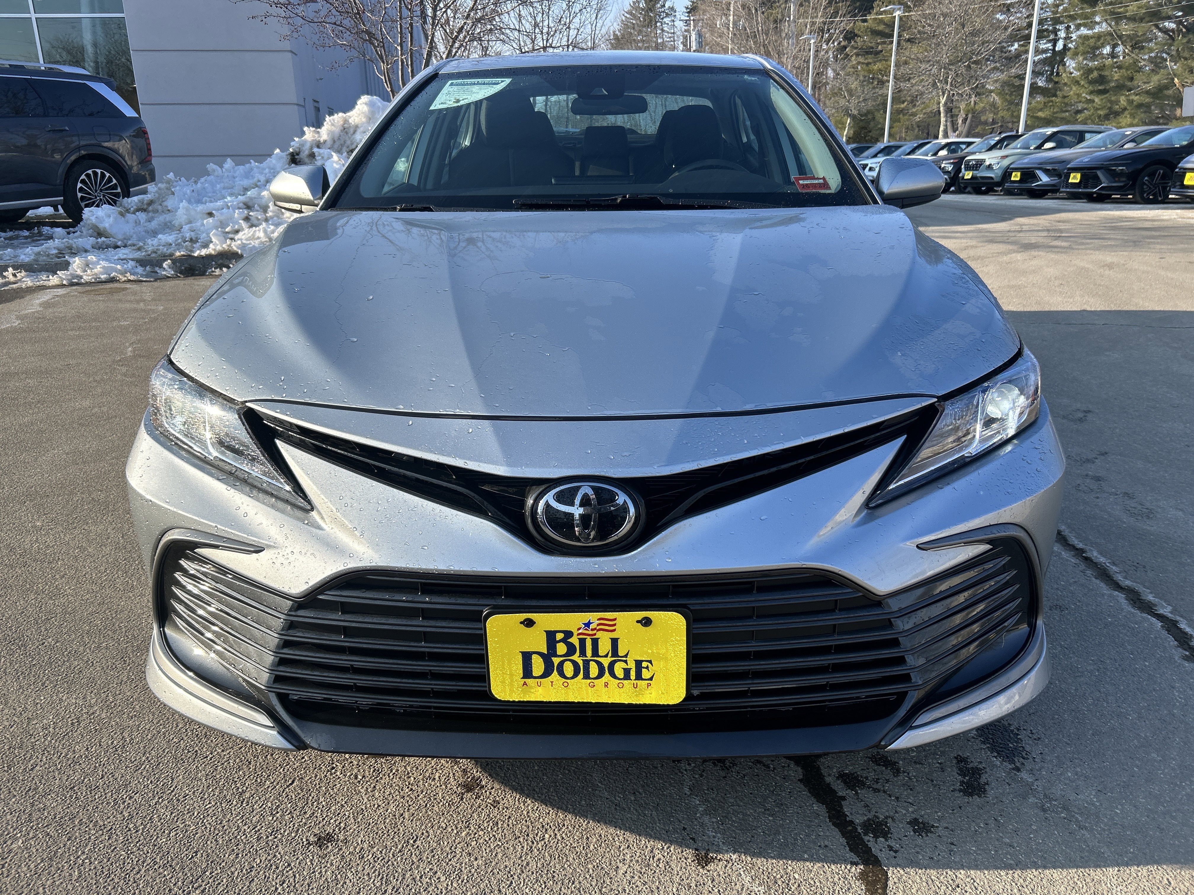 Used 2023 Toyota Camry LE image 2
