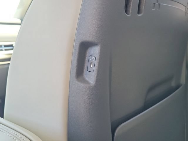 New 2026 Hyundai Santa Fe SEL FWD image 23