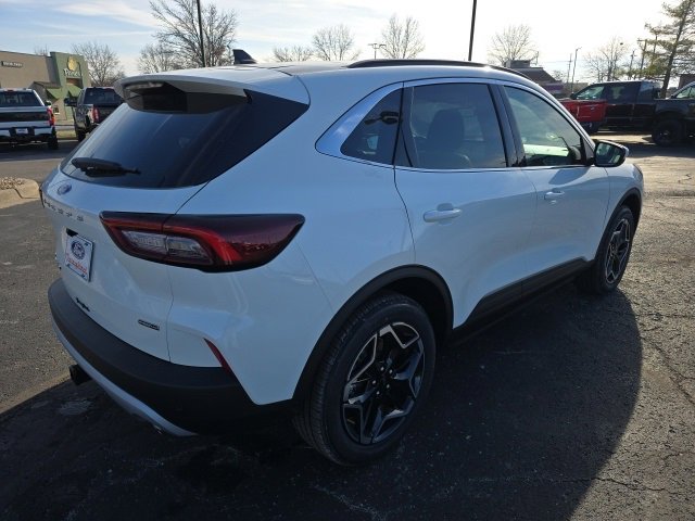 New 2026 Ford Escape Platinum w/ Class II Trailer Tow Package image 5