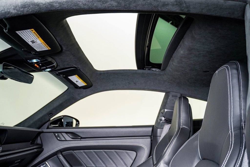 New 2026 Porsche 911 Carrera GTS image 17