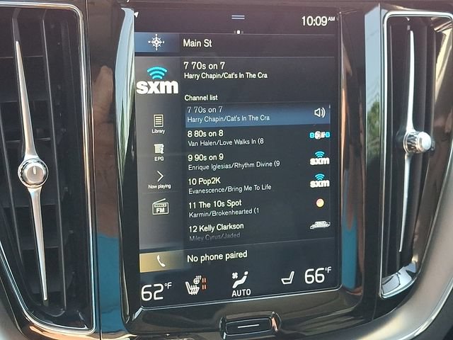 Used 2018 Volvo XC60 T5 Momentum w/ Vision Package AWD/4WD image 19