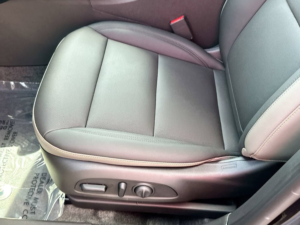 Certified 2026 Chevrolet Trax ACTIV w/ Sunroof Package FWD image 18