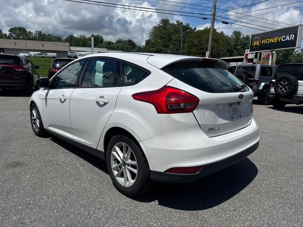 Used 2017 Ford Focus SE FWD image 4