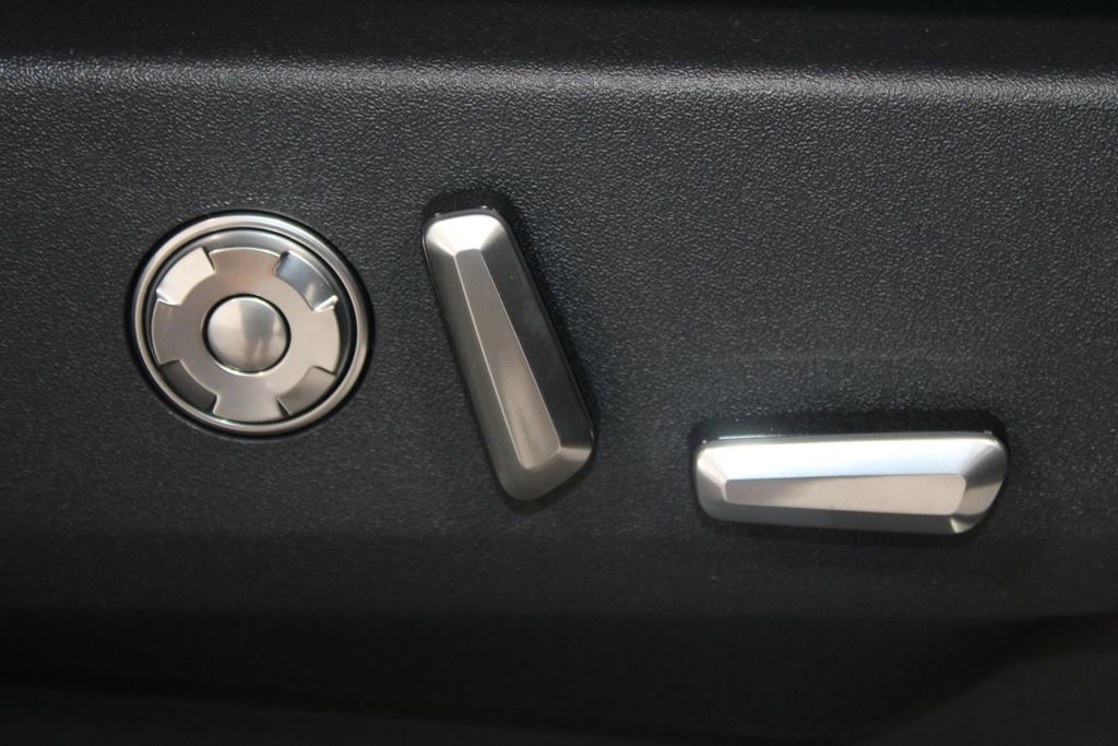 New 2025 Lincoln Navigator Reserve w/ Jet Appearance Package image 28