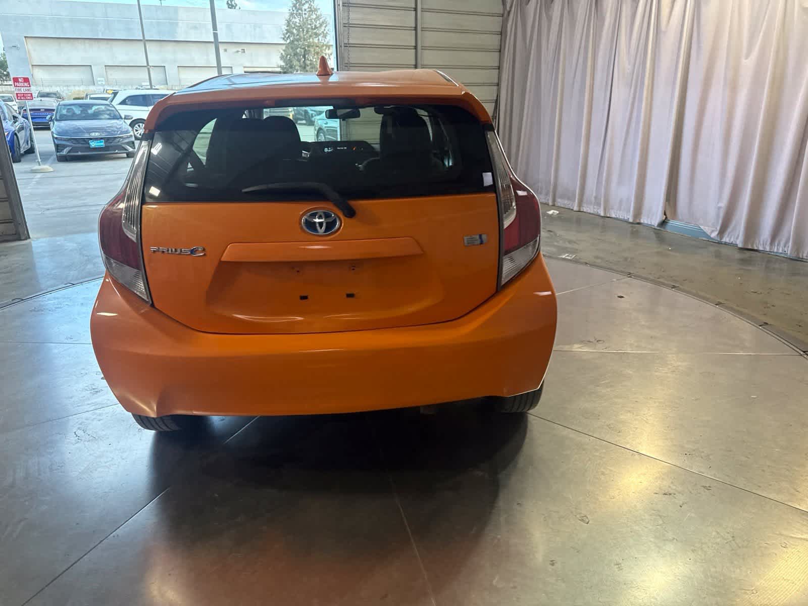 Used 2016 Toyota Prius C Three FWD image 6