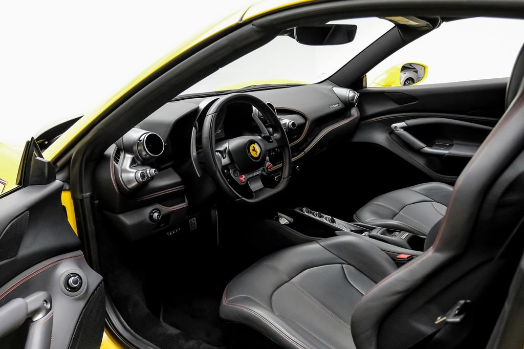 Used 2022 Ferrari F8 Tributo RWD image 8