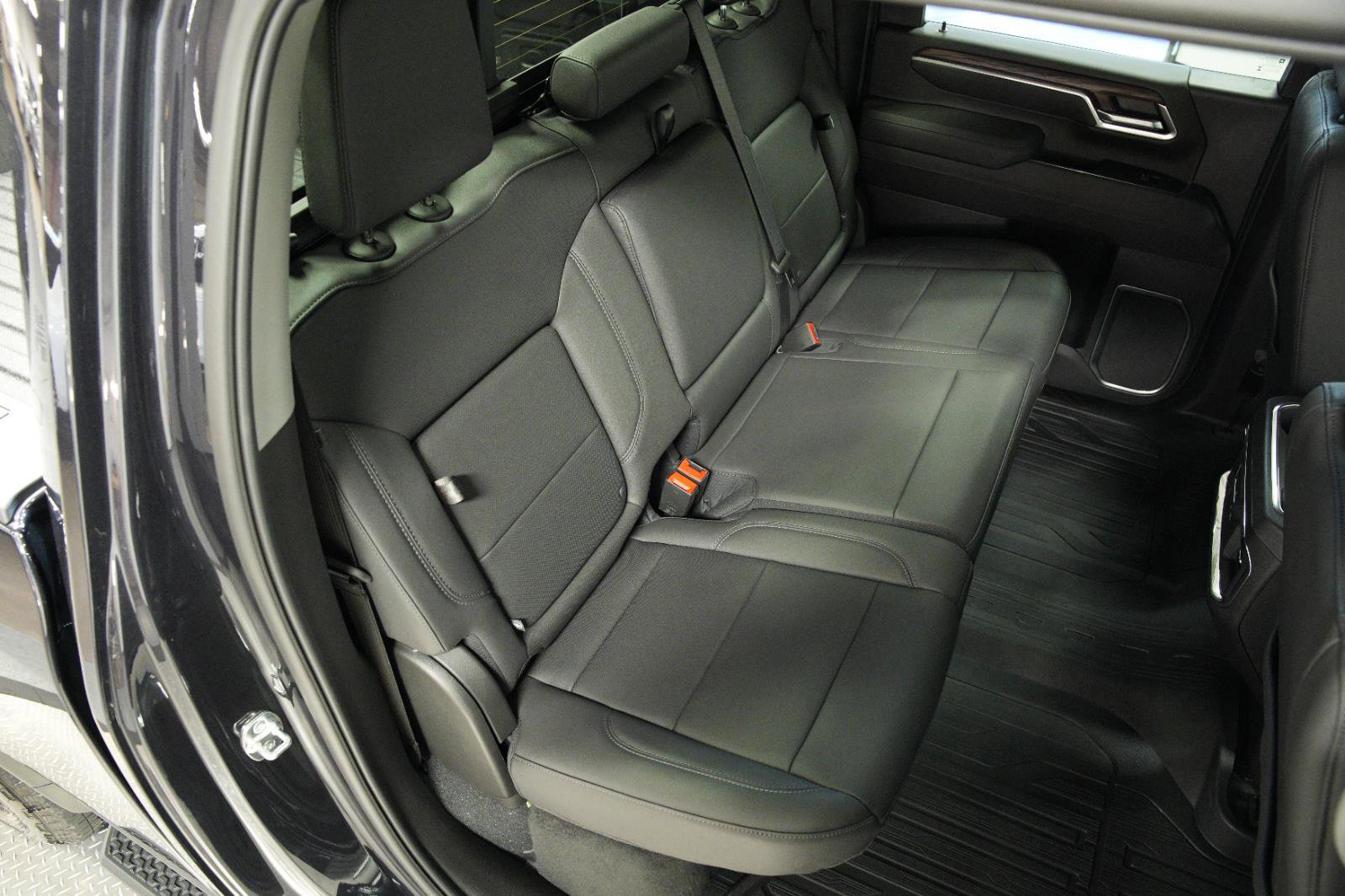 New 2025 GMC Sierra 2500 SLT w/ SLT Premium Package image 14