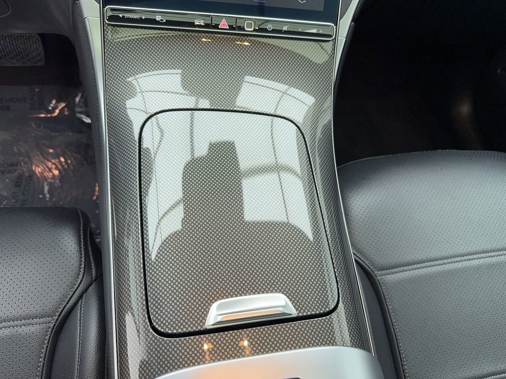 Used 2024 Mercedes-Benz GLC 300 4MATIC image 32