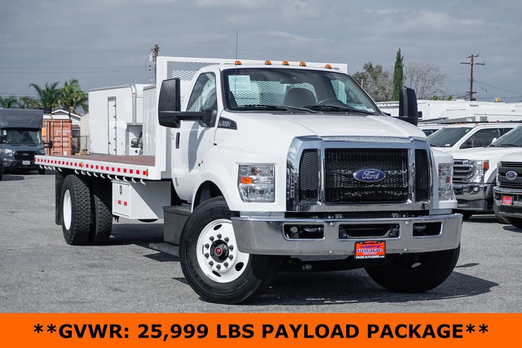 Used 2016 Ford F650 2WD Regular Cab Super Duty image 2