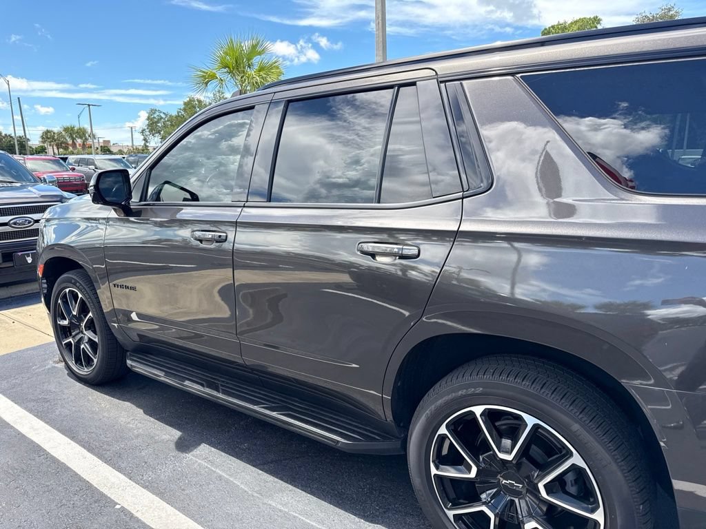 Used 2021 Chevrolet Tahoe RST w/ Luxury Package AWD/4WD image 8