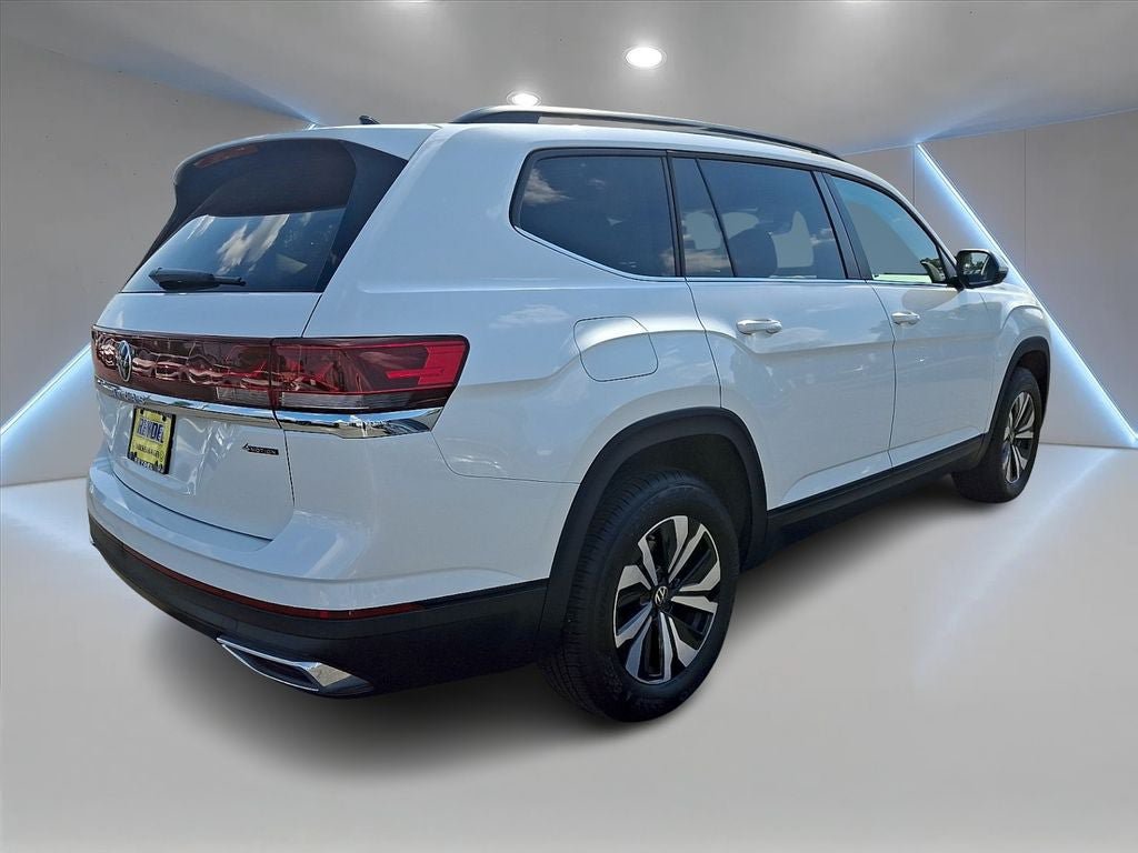 Used 2026 Volkswagen Atlas SE AWD/4WD image 4
