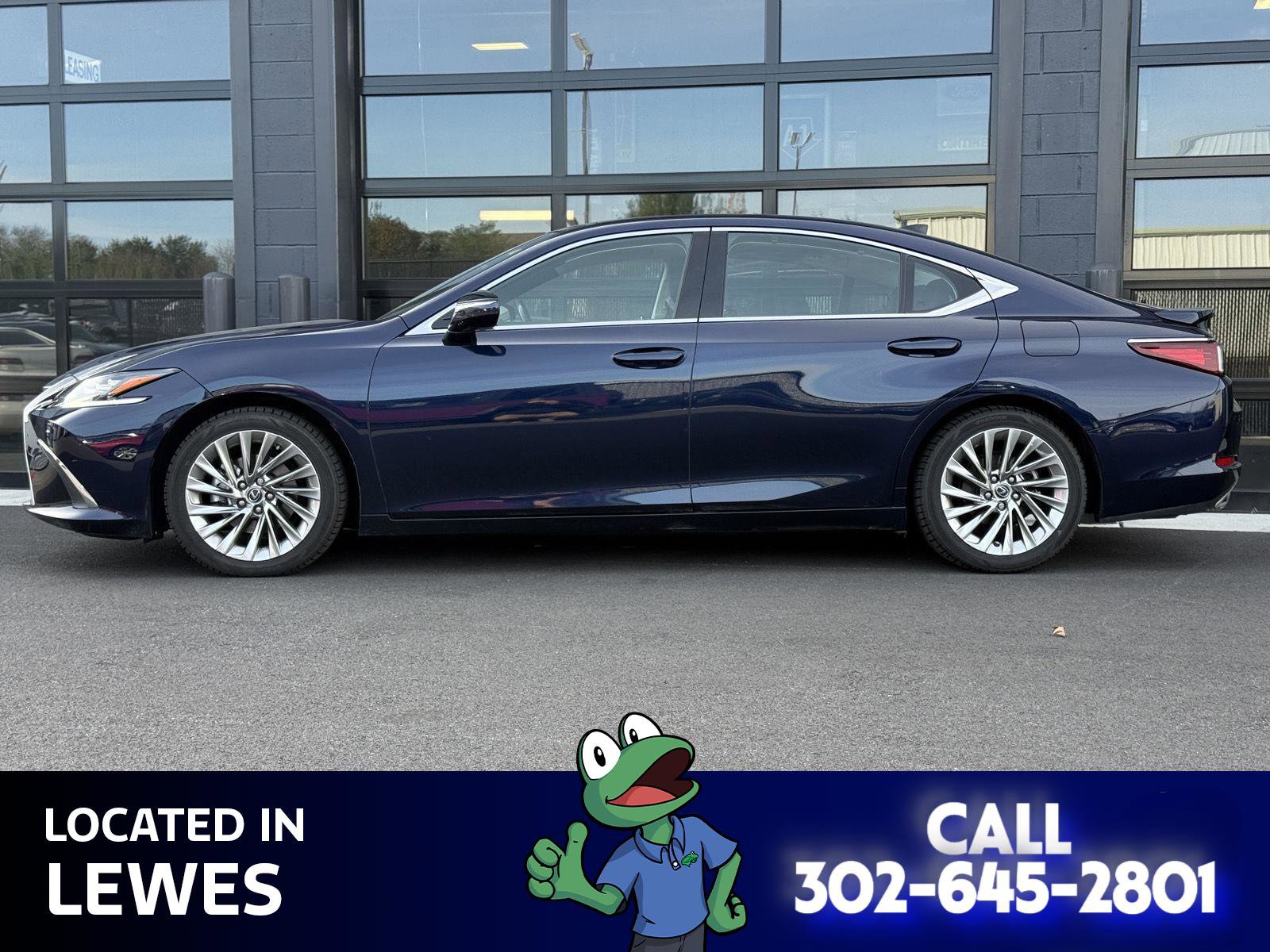 Used 2023 Lexus ES 350 Ultra Luxury image 2