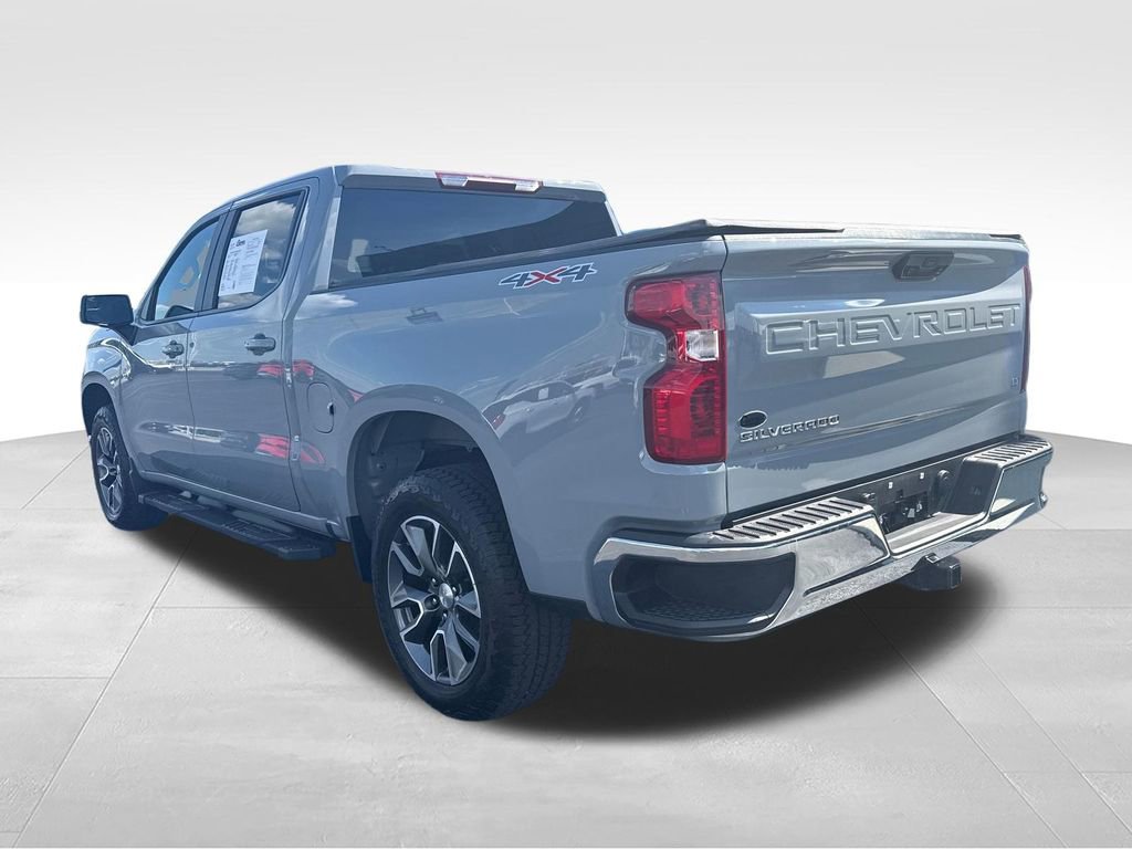 Used 2024 Chevrolet Silverado 1500 LT AWD/4WD image 3