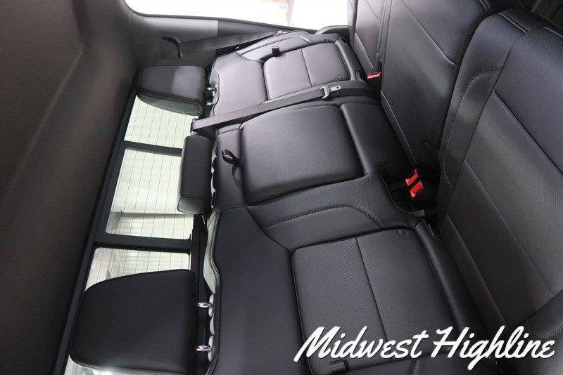 Used 2025 GMC Sierra 2500 Denali w/ Denali Reserve Package AWD/4WD image 38