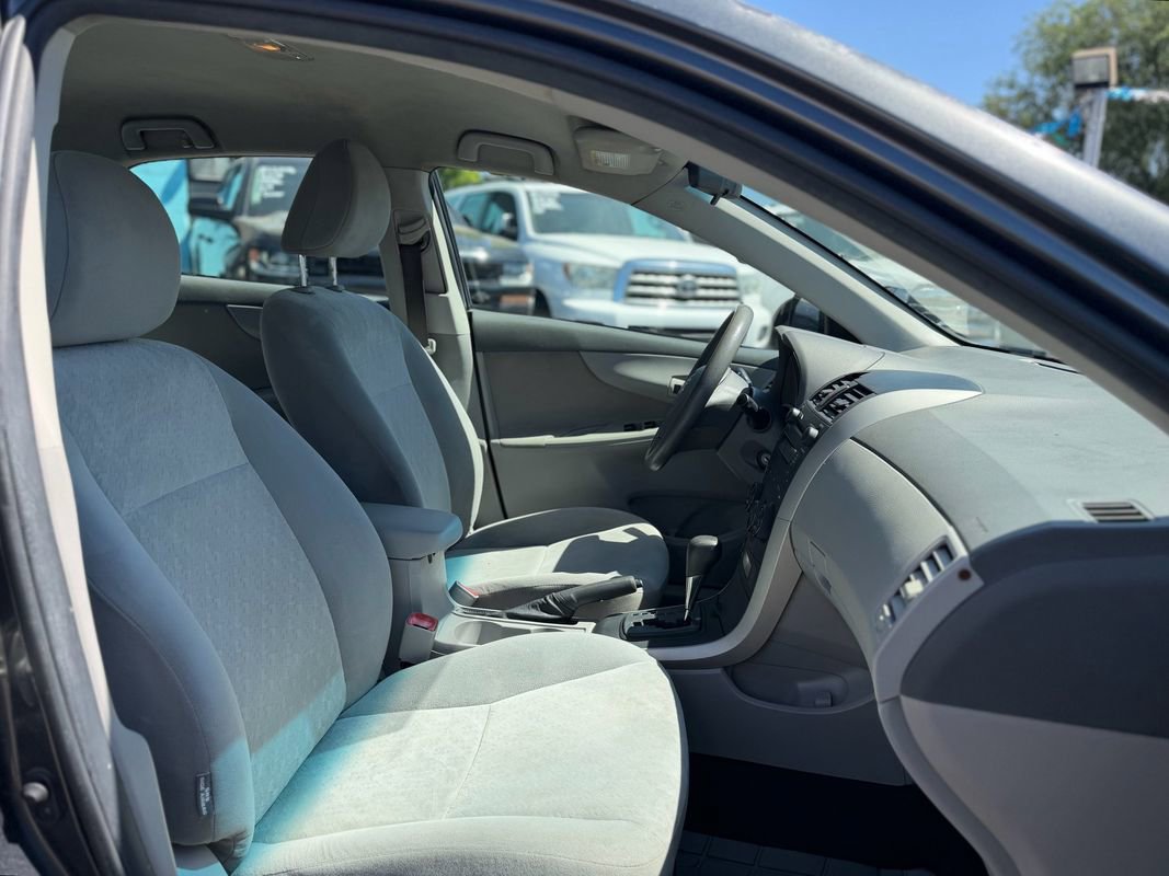Used 2009 Toyota Corolla LE FWD image 6