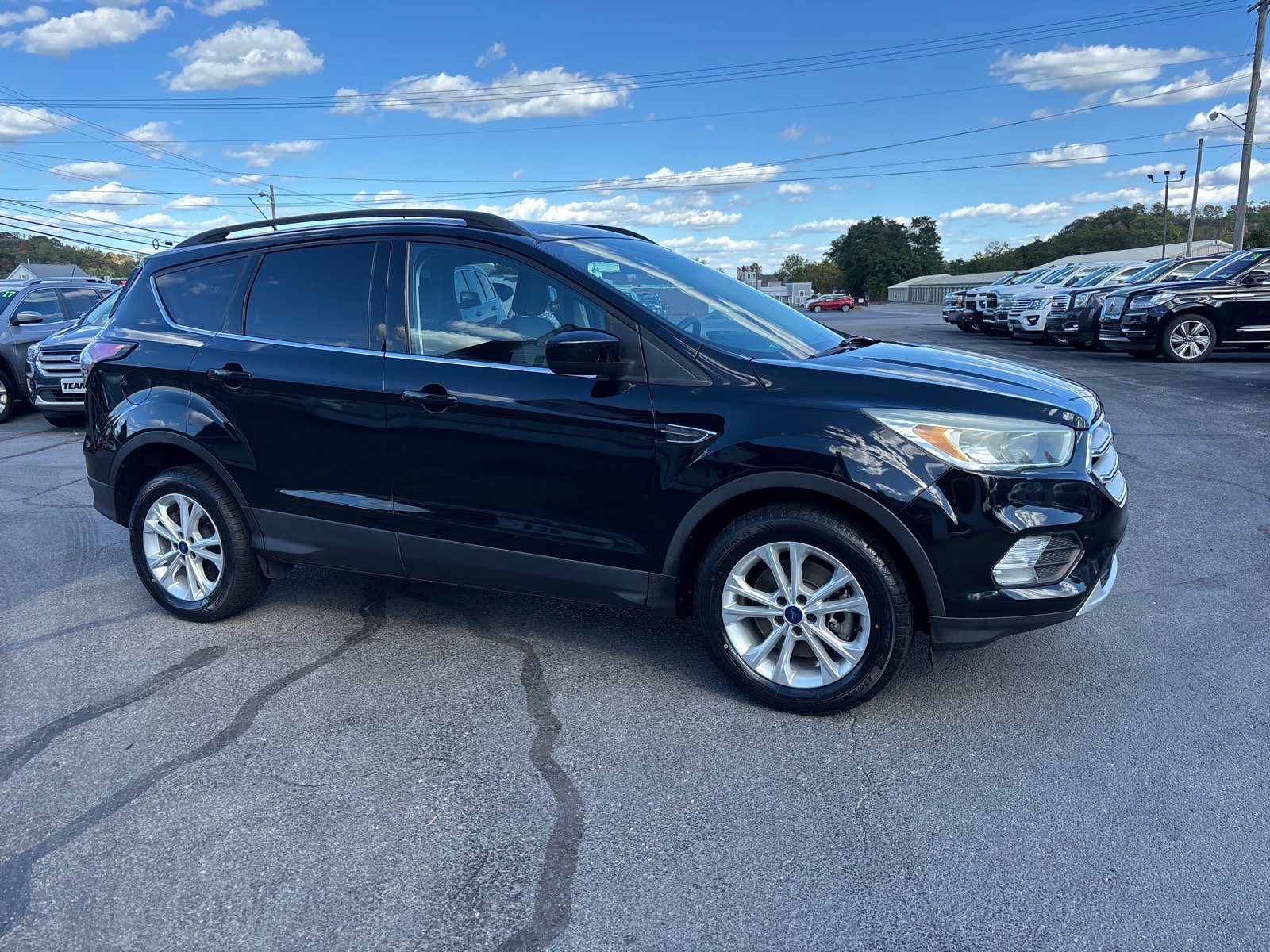 Used 2018 Ford Escape SE AWD/4WD image 1