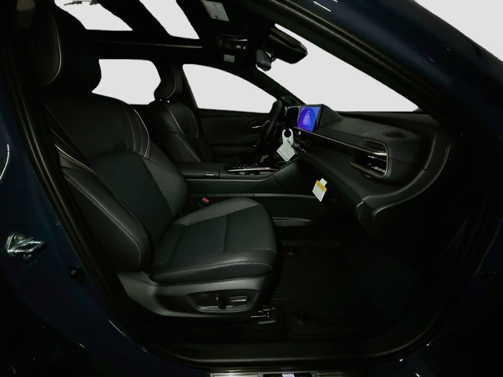 New 2026 Toyota Crown Signia AWD/4WD image 32