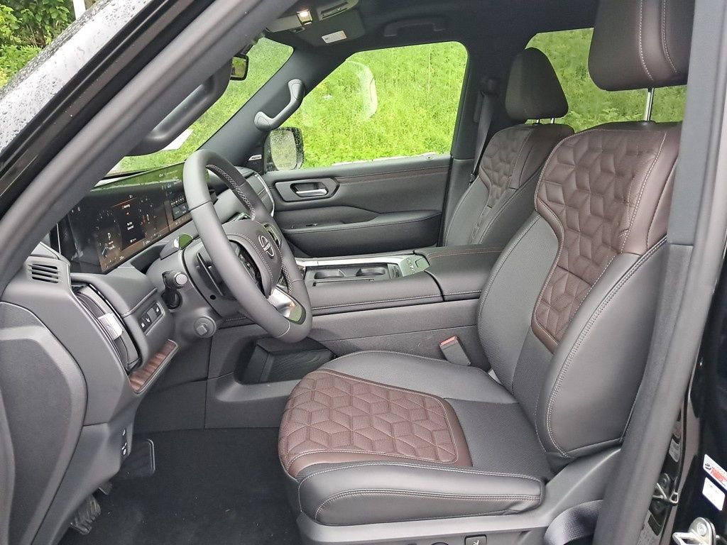 New 2025 Nissan Armada Platinum Reserve image 10