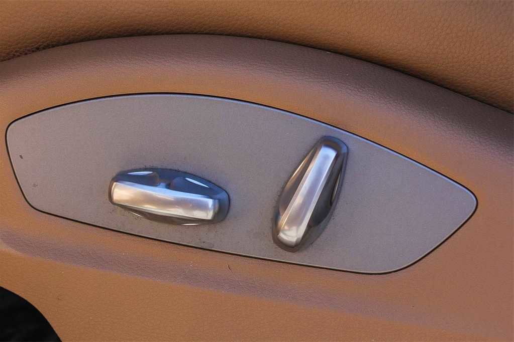 Used 2018 Porsche Macan image 20