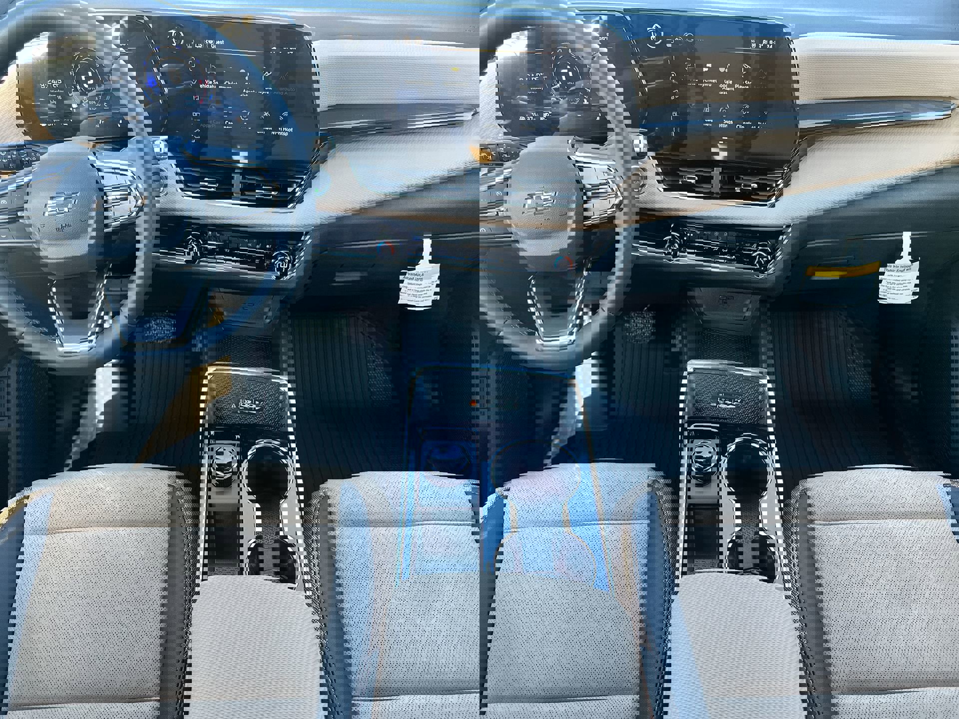 New 2026 Chevrolet Equinox ACTIV w/ Convenience Package III image 14