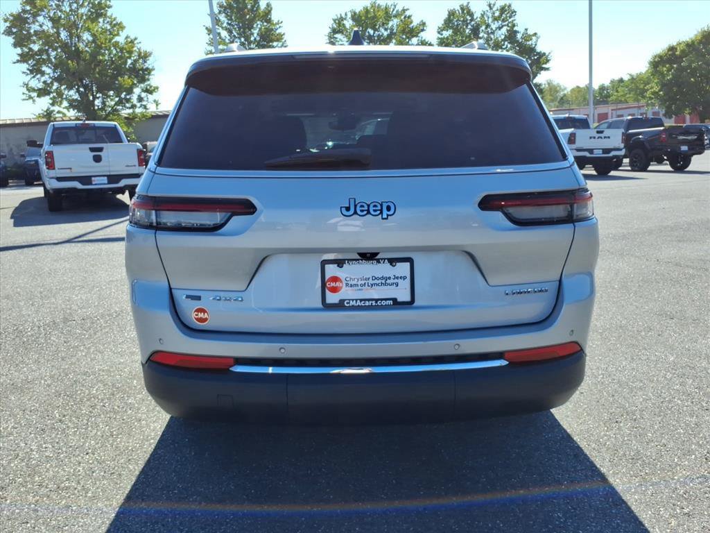 Used 2021 Jeep Grand Cherokee L Laredo w/ Luxury Tech Group I AWD/4WD image 5