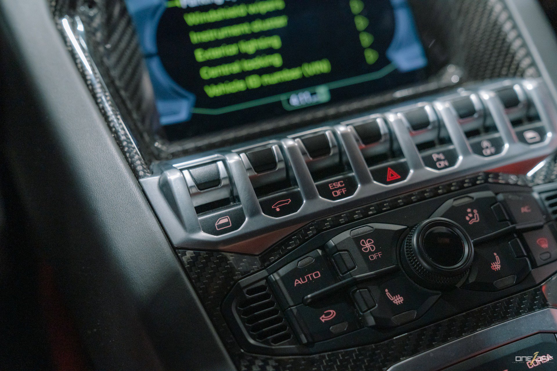 Used 2015 Lamborghini Aventador LP 700-4 image 27