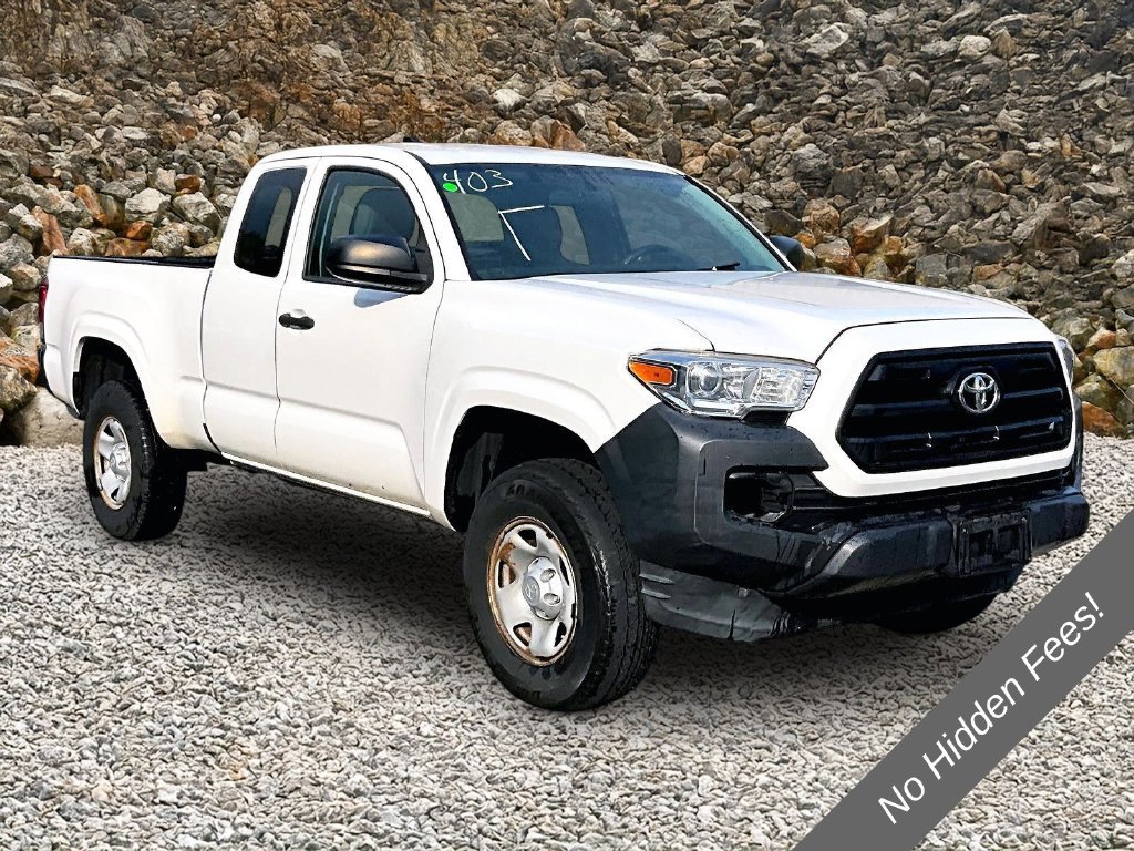 Used 2017 Toyota Tacoma SR AWD/4WD image 5